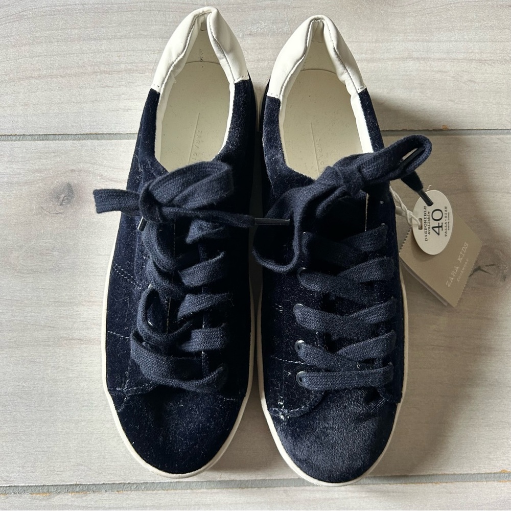 NWT Zara Velour Navy Tie Sneakers - Picture 4 of 9